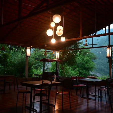 Shoolin Jungle Resort Рішикеш Екстер'єр фото
