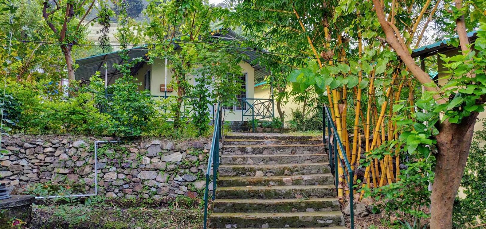 Shoolin Jungle Resort Рішикеш Екстер'єр фото
